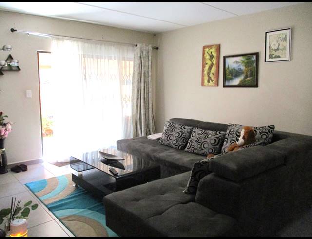 2 BEDROOM APARTMENT FOR SALE IN FLORIDA